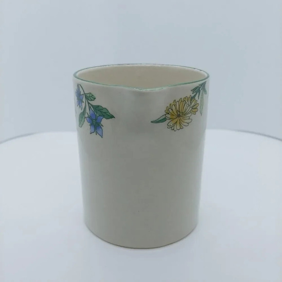 Majesticware by Sakura Glazed Stoneware  Creamer - Picture 7 of 7